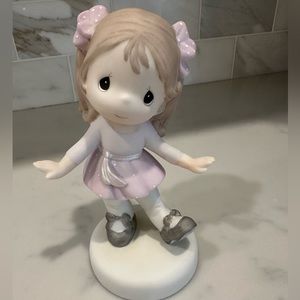 Precious Moments- Girls Dance/ Dance School